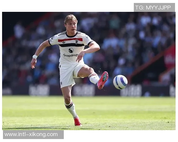 好友透露霍伊伦加盟曼联时年轻无怨恨一家人始终支持红魔