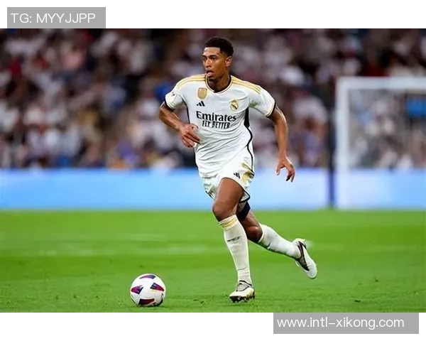 贝林厄姆荣膺英格兰2425赛季最佳男足球员皇马官方祝贺他取得佳绩