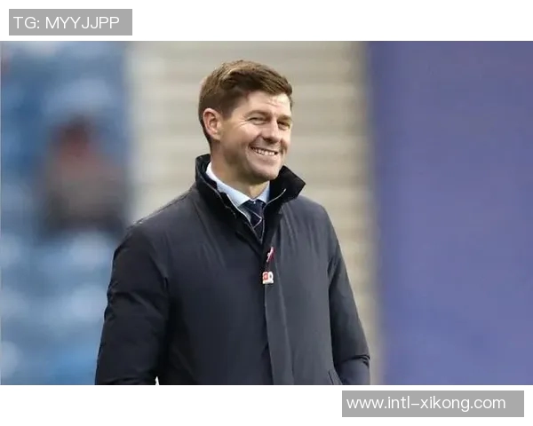 杰拉德称赞罗伊基恩被低估认为他在多个方面展现强大实力