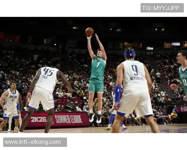 保罗助攻表现出色大洛三分精准记者称二人依然具备首发实力