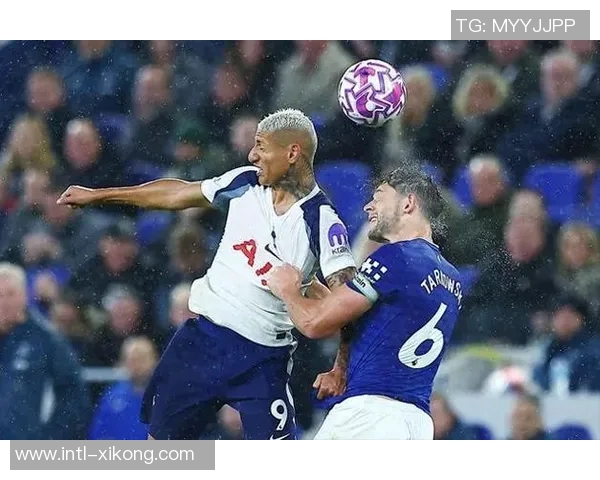 英媒称里沙利松希望冬窗重返埃弗顿热刺瞄准波尔图前锋阿格霍瓦 英媒称里沙利松希望冬窗重返埃弗顿热刺瞄准波尔图前锋阿格霍瓦