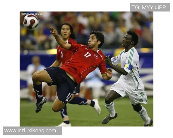 奥比马丁随曼联一线队训练舍什科受伤或为他创造机会