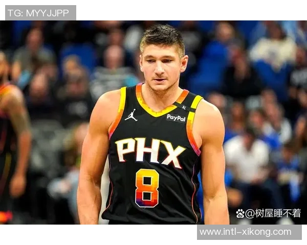 太阳新赛季首发阵容揭晓布克领衔格雷森阿伦与狄龙强势加盟