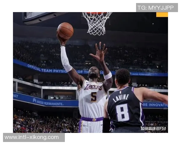 卢卡场均40分11篮板9助攻三分命中率仅30仍展现超强输出能力